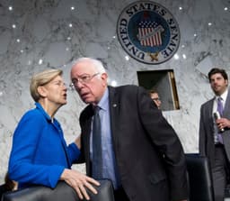 Senadores, liderados por Jeff Merkley, investigam plano da FHFA de incluir criptomoedas na avaliação de hipotecas. Reprodução: Jose Luis Magana/AP Images