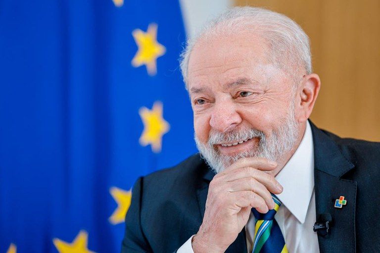 Lula é desaprovado por 51,3% e aprovado por 47,4%, diz pesquisa Atlas/Bloomberg