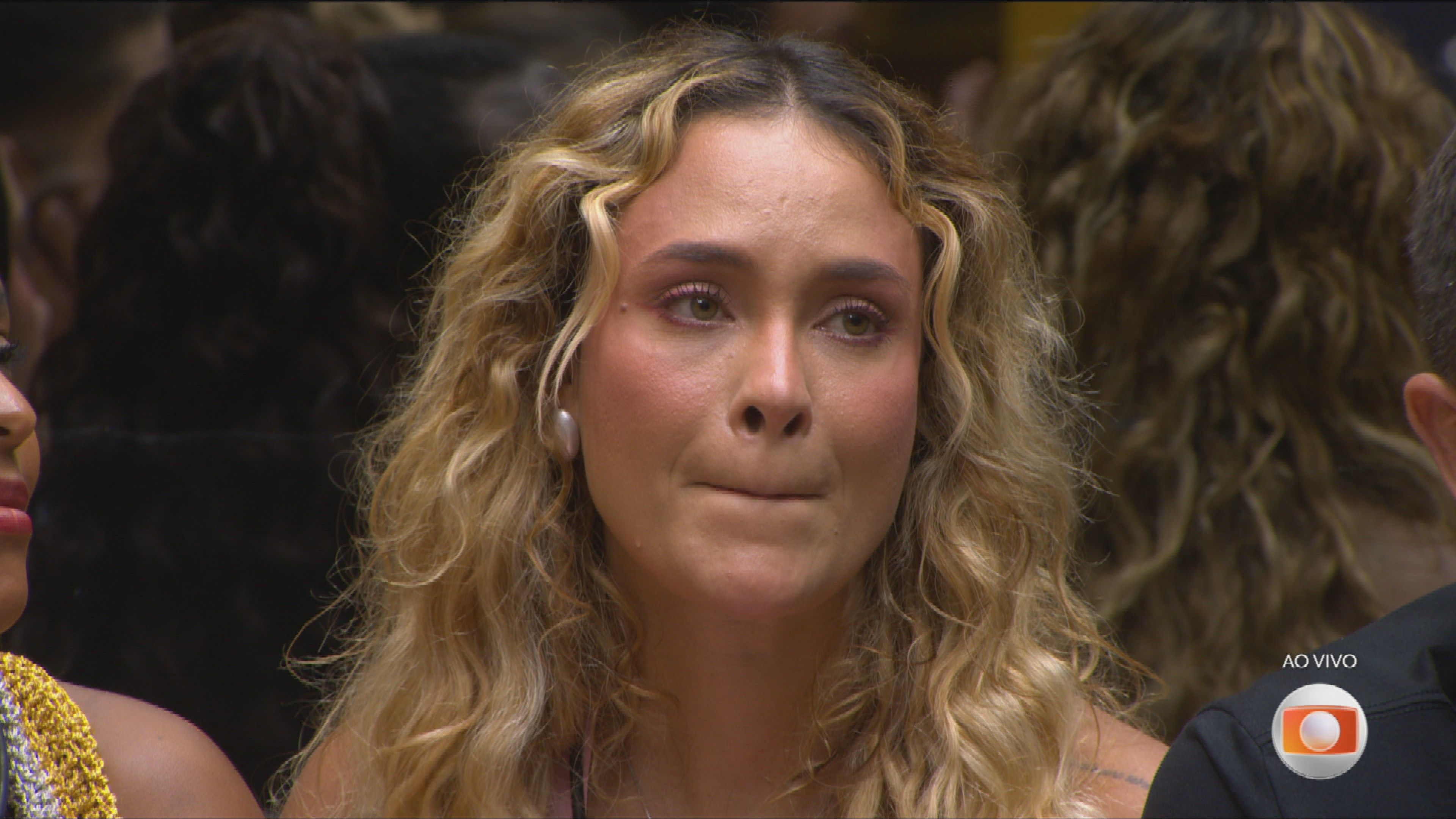 Reações da web à eliminação de Sarah Andrade do BBB 26 e à tal 'Maldição do rosa'.. Reprodução: Gshow