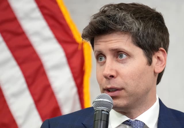 Sam Altman anuncia mudança de planos após críticas ao lançamento do novo ChatGPT. Reprodução: Business Insider