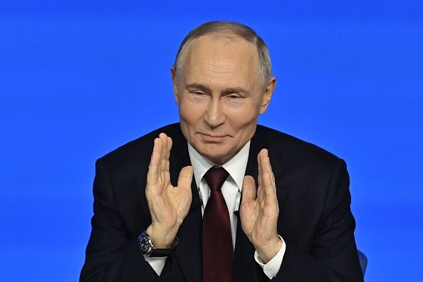 Putin visita China após viagem de Trump e reforça parceria estratégica com Xi Jinping