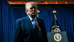 Trump passa por ressonância magnética, sem esclarecer qual parte do corpo foi examinada.. Reprodução: Elpais