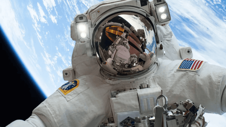 Mudanças na visão afetam astronautas após longas estadias no espaço