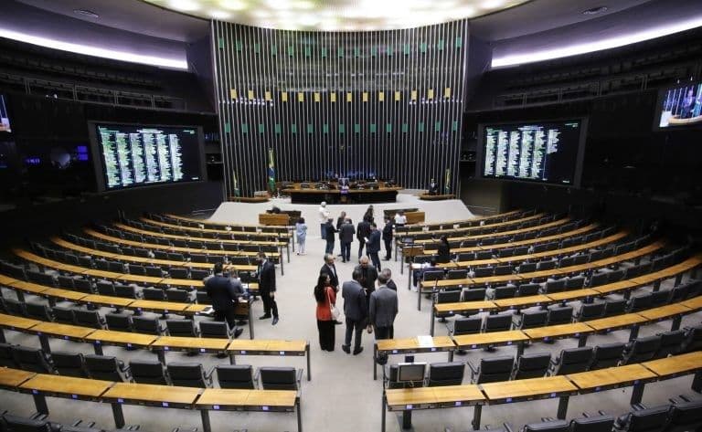 Bolsonaro é foco da análise sobre seu radicalismo político. Legenda da imagem. Reprodução: Retorno do item 11