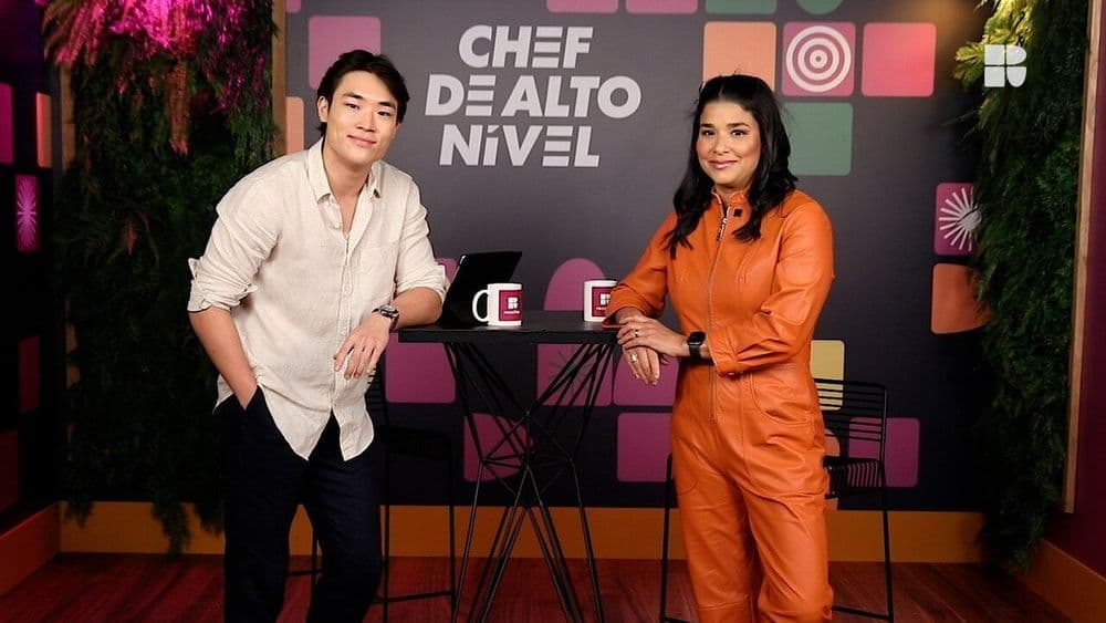 Arthur Paek entrevista Marina Cabral após sua eliminação no Chef de Alto Nível. Reprodução: Globo