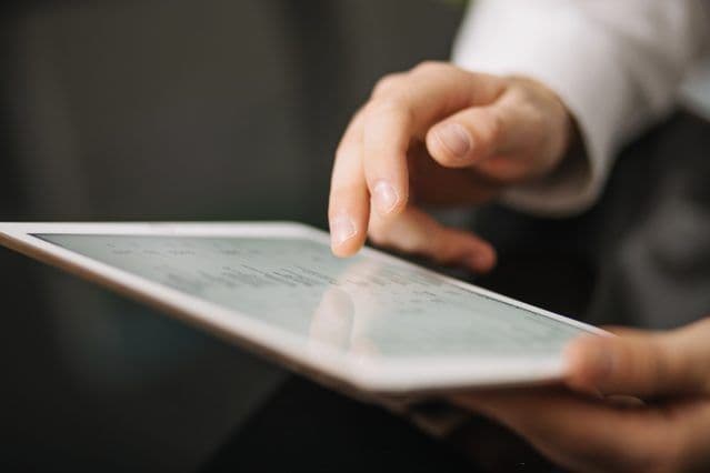Tablet de alto padrão é destaque de vendas pela sua praticidade e desempenho. Reprodução: IGN Brasil
