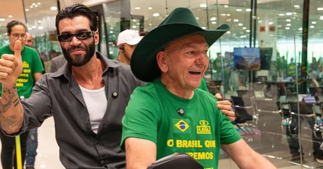 Gusttavo Lima e Luciano Hang anunciam parceria política