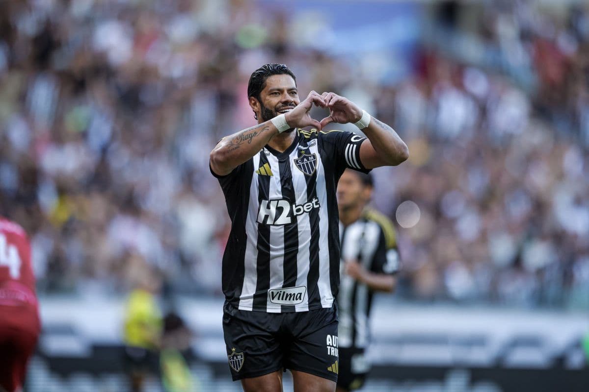 Hulk brilha e garante vitória do Atlético-MG na semi do Mineiro