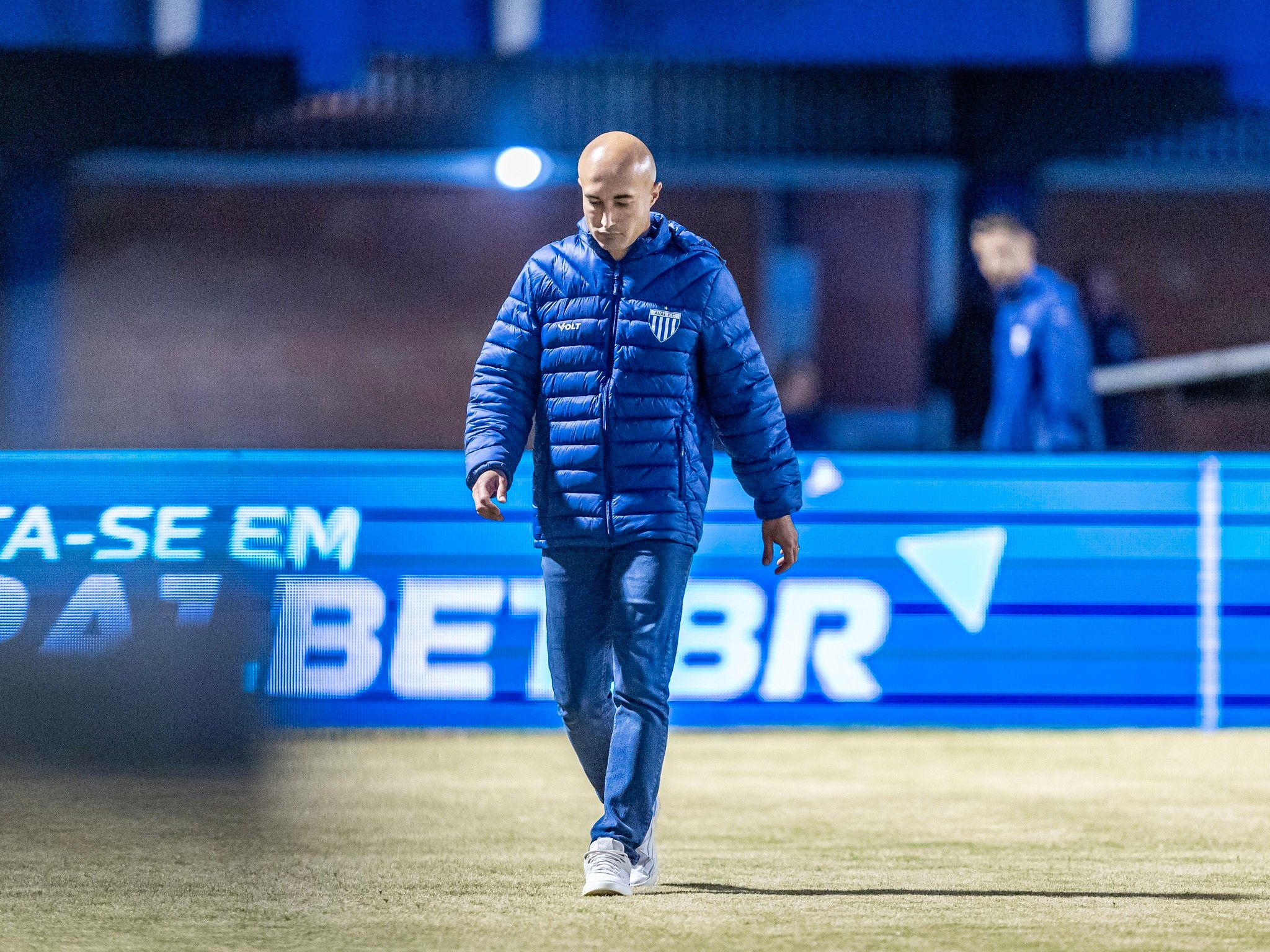 Avaí não aproveita sequência de jogos em casa na Série B em maio