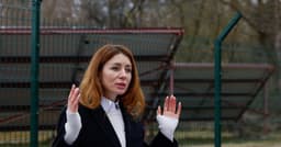 Ministro da Ucrânia discute reparos após ataque de drone russo em Chornobyl. Reprodução: Reuters