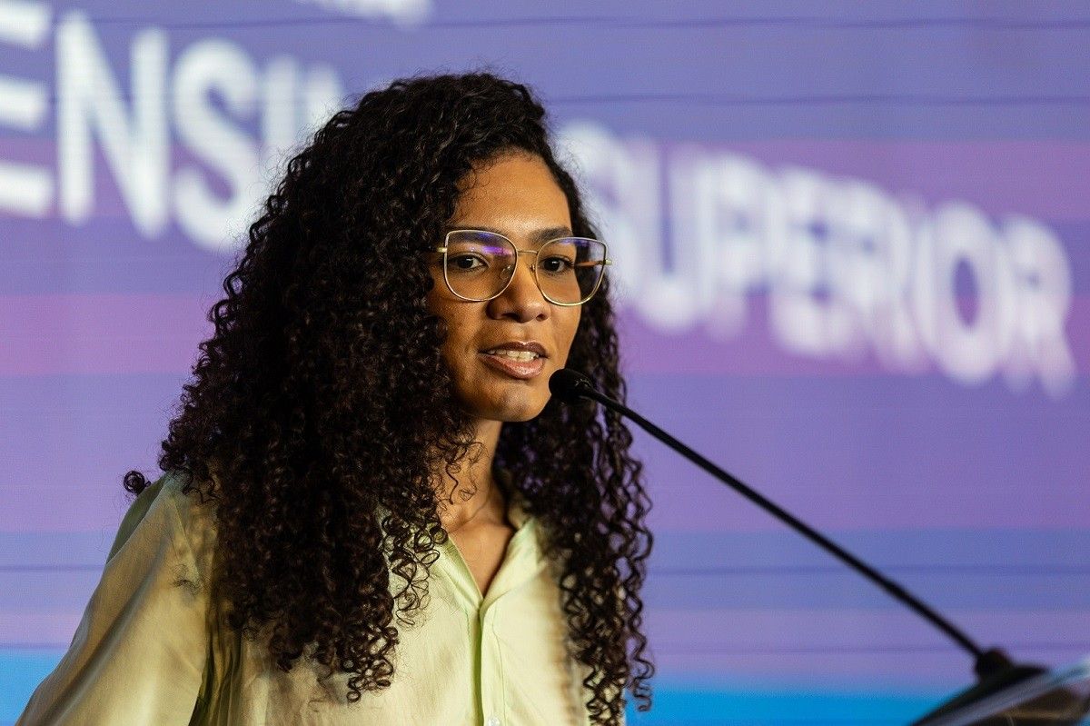[Cerimônia em Brasília entrega o Prêmio Jovem Cientista a pesquisa sobre castanheiros com apoio solar.]. Reprodução: Oglobo