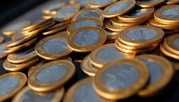 Crescimento da Dívida Pública Atrelada à Selic Preocupa Mercado