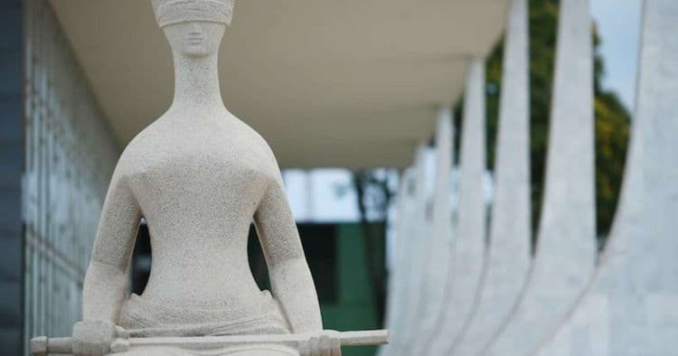 STF Avalia Impedimentos no Julgamento de Tentativa de Golpe