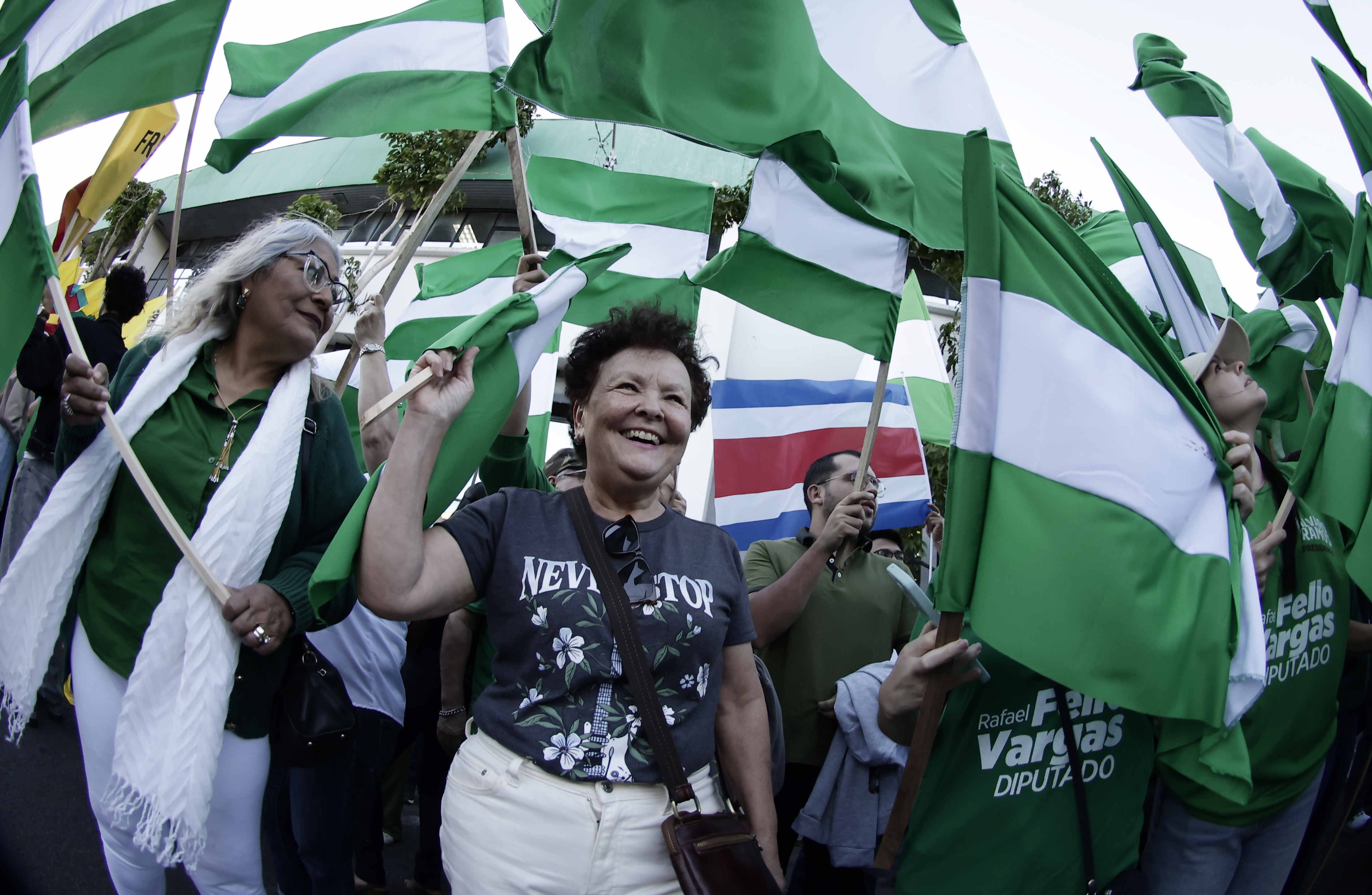 Oposição fragmentada busca o segundo turno nas eleições da Costa Rica.. Reprodução: Elpais