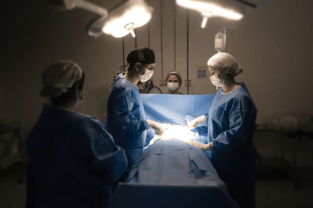 Alunos de Medicina da FMP vivenciam prática clínica no hospital de ensino. Reprodução: Globo