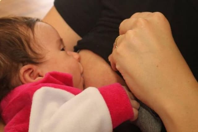 14ª Hora do Mamaço em Santos promove apoio à amamentação no jardim da Pinacoteca. Reprodução: Globo