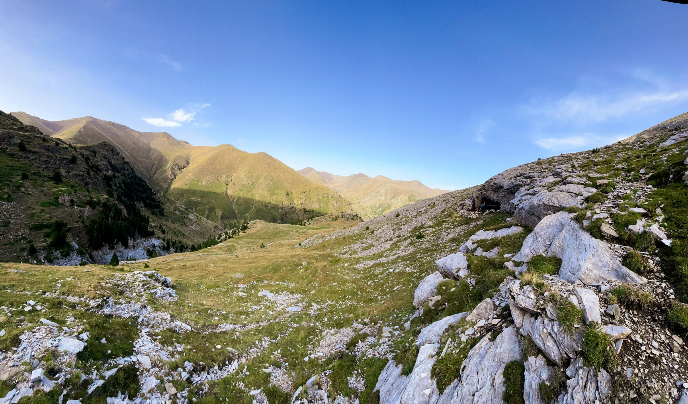 Estudo revela ocupa��o humana recorrente em caverna nos Pirineus por 5.000 anos - Foto: Folha de S.Paulo