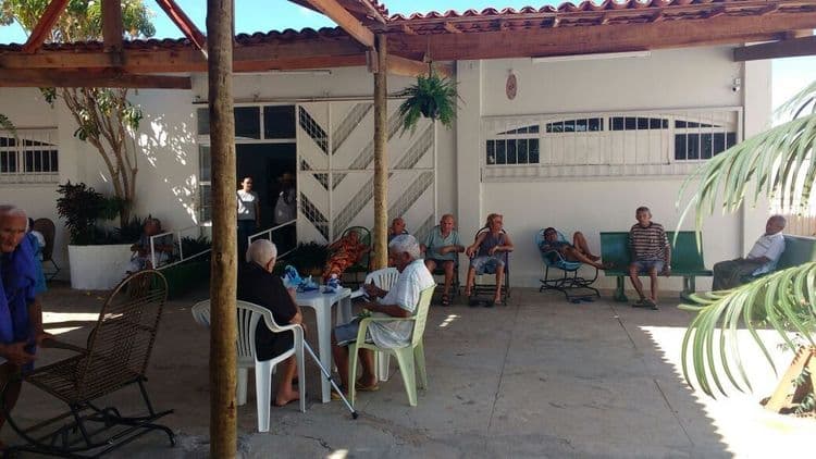 Casa de Idosos Cantinho do Aconchego inicia Campanha do Agasalho em Petrolina. Reprodução: Globo