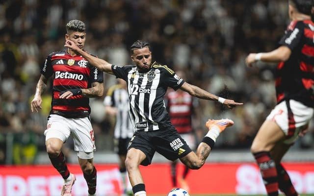 Jornal europeu elogia Flamengo após empate com o Galo.. Reprodução: Fonte Desconhecida