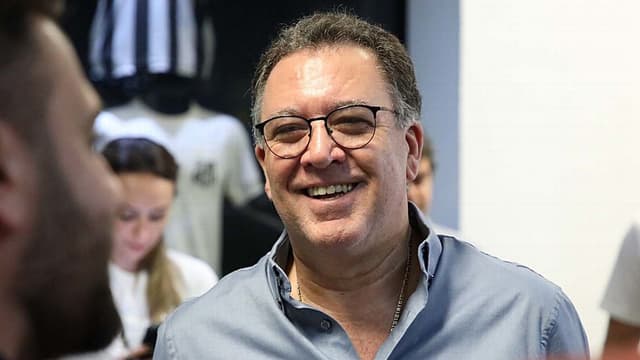 Santos Apoia Reeleição de Ednaldo e Críticas a Ronaldo