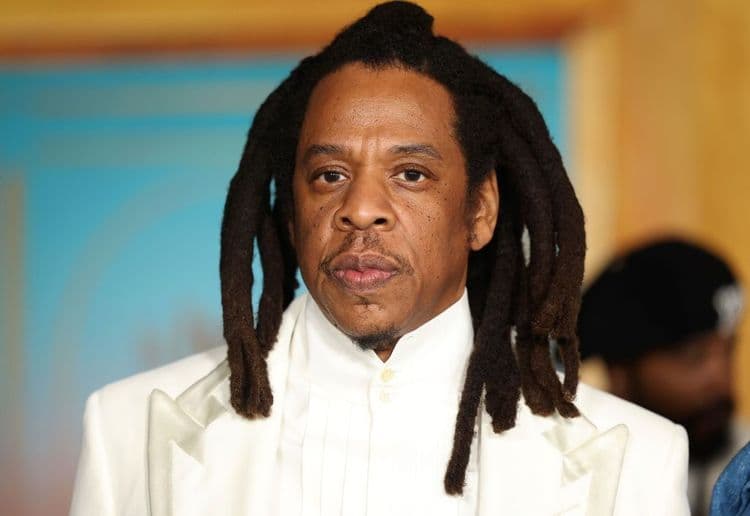 Mulher retira denúncia contra Jay-Z e Diddy por estupro