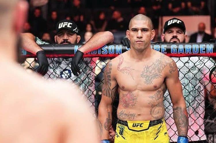 Du Plessis desafia Alex Poatan após vitória no UFC