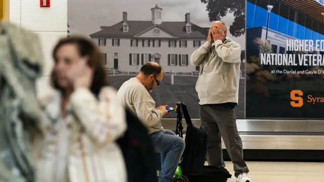 Mortes confirmadas em colisão de avião e helicóptero nos EUA