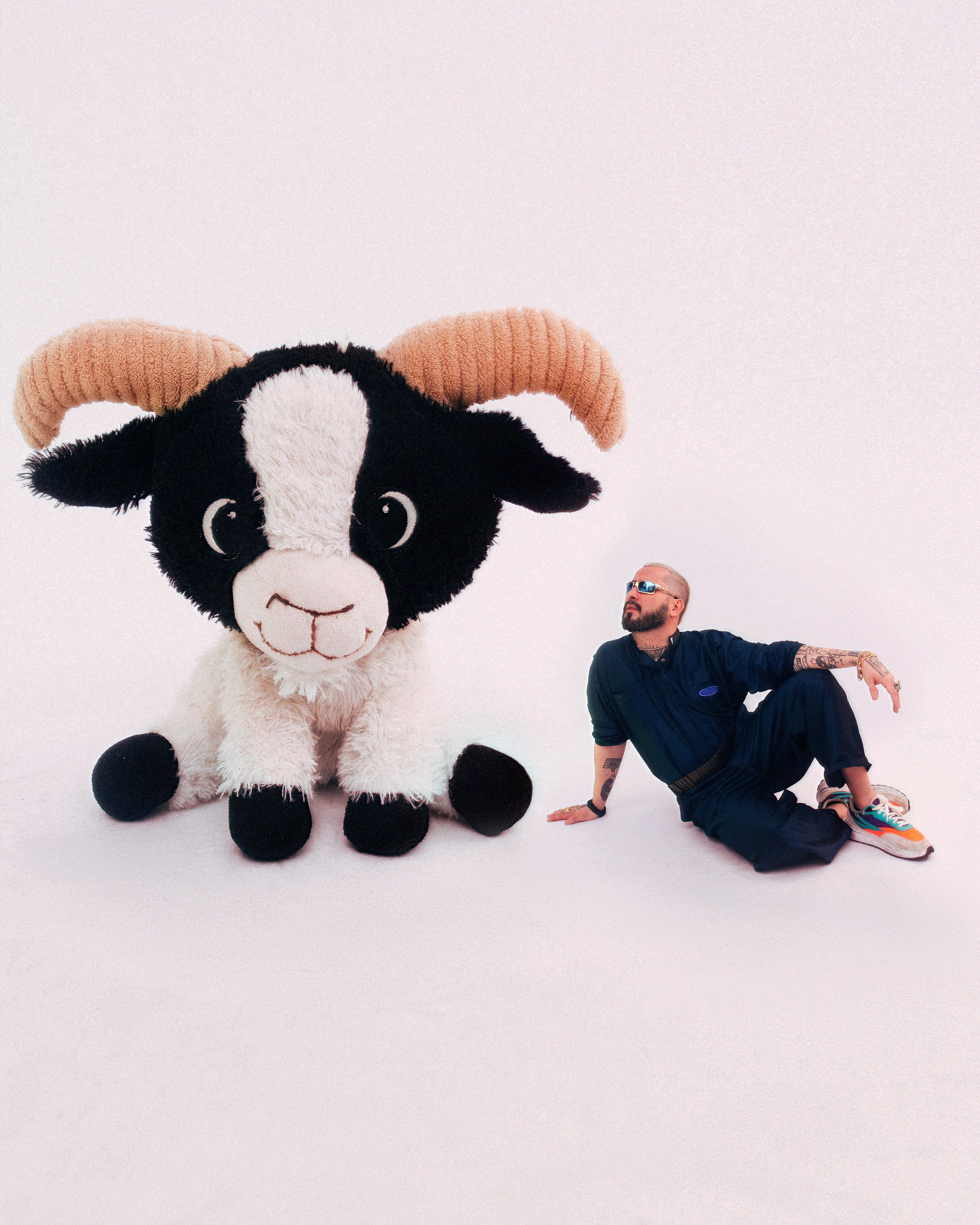 [DJ Cabra Guaraná do DF viraliza com mash-ups improváveis]. Reprodução: G1