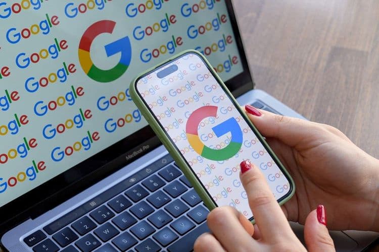 Google destaca aumento na adoção de recursos de busca aprimorados por IA. Reprodução: TechCrunch