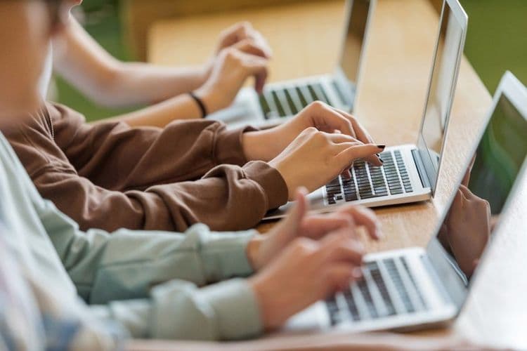 Brisk Revoluciona Educação com $15 Milhões em Investimento