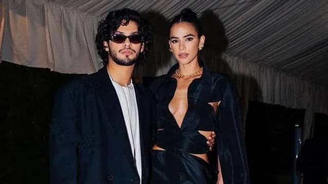 Xolo Maridueña elogia Bruna Marquezine durante painel na CCXP México. Reprodução: Terra
