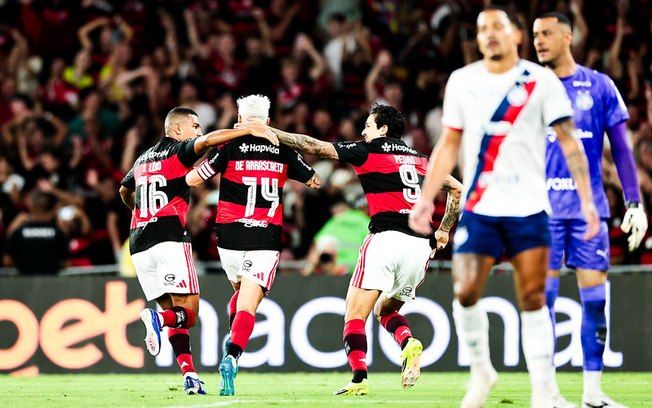 [Flamengo vence o Bahia por 2 a 0 no Maracanã]. Reprodução: Esporte