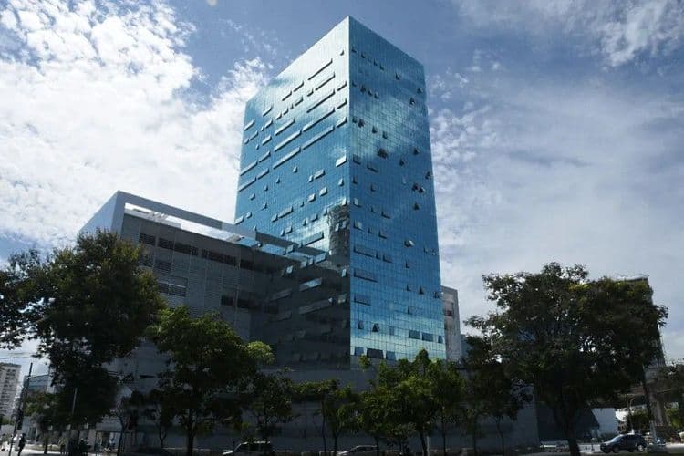 Sede do Tribunal Regional do Trabalho em Vitória, onde empresa foi condenada por demissão discriminatória. Reprodução: Globo
