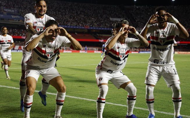 Ação em campo: Millonarios x São Paulo. Reprodução: Esporte