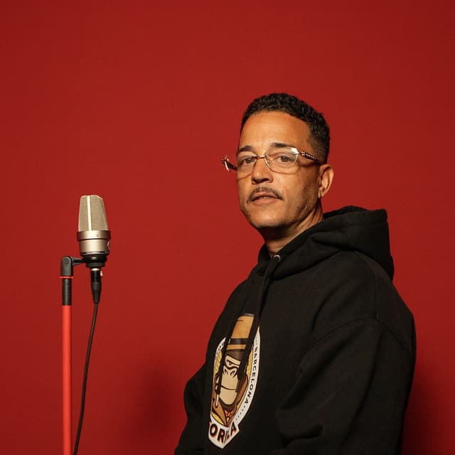 Akira Presidente lança o álbum ‘Big fa7her’, destacando a resistência e as conquistas do cotidiano. Reprodução: Elias Mast / Reprodução Facebook oficial Akira Presidente