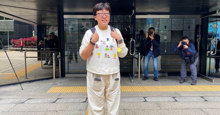 Trabalhador social é condenado em Hong Kong por participação em protestos em 2019. Reprodução: Reuters