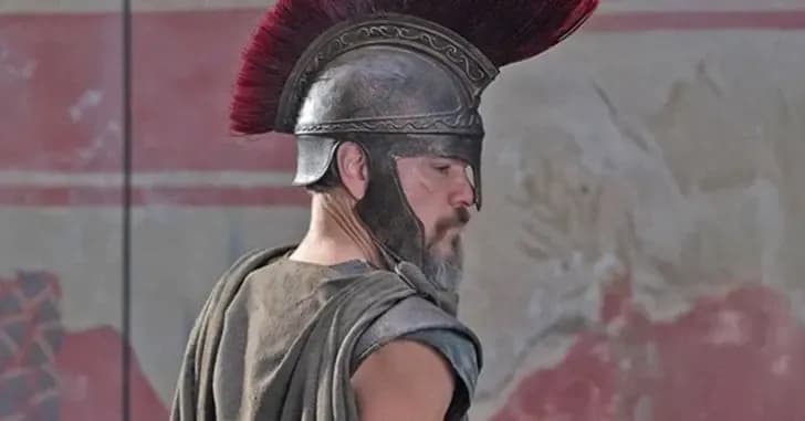 Divulgado o pôster de The Odyssey, novo filme de Christopher Nolan com Matt Damon como Ulisses. Reprodução: Legião dos Heróis