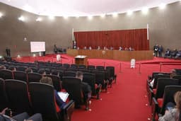 Equidade na política ainda é desafio para voto feminino