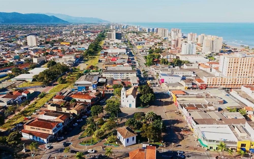 Cláudio Marcos discute novas legislações para expansão do mercado imobiliário em Itanhaém. Reprodução: Globo