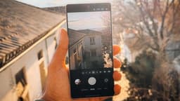 Atualização do One UI 7 traz melhorias na câmera e novas ferramentas para edição de vídeo. Reprodução: IGN Brasil