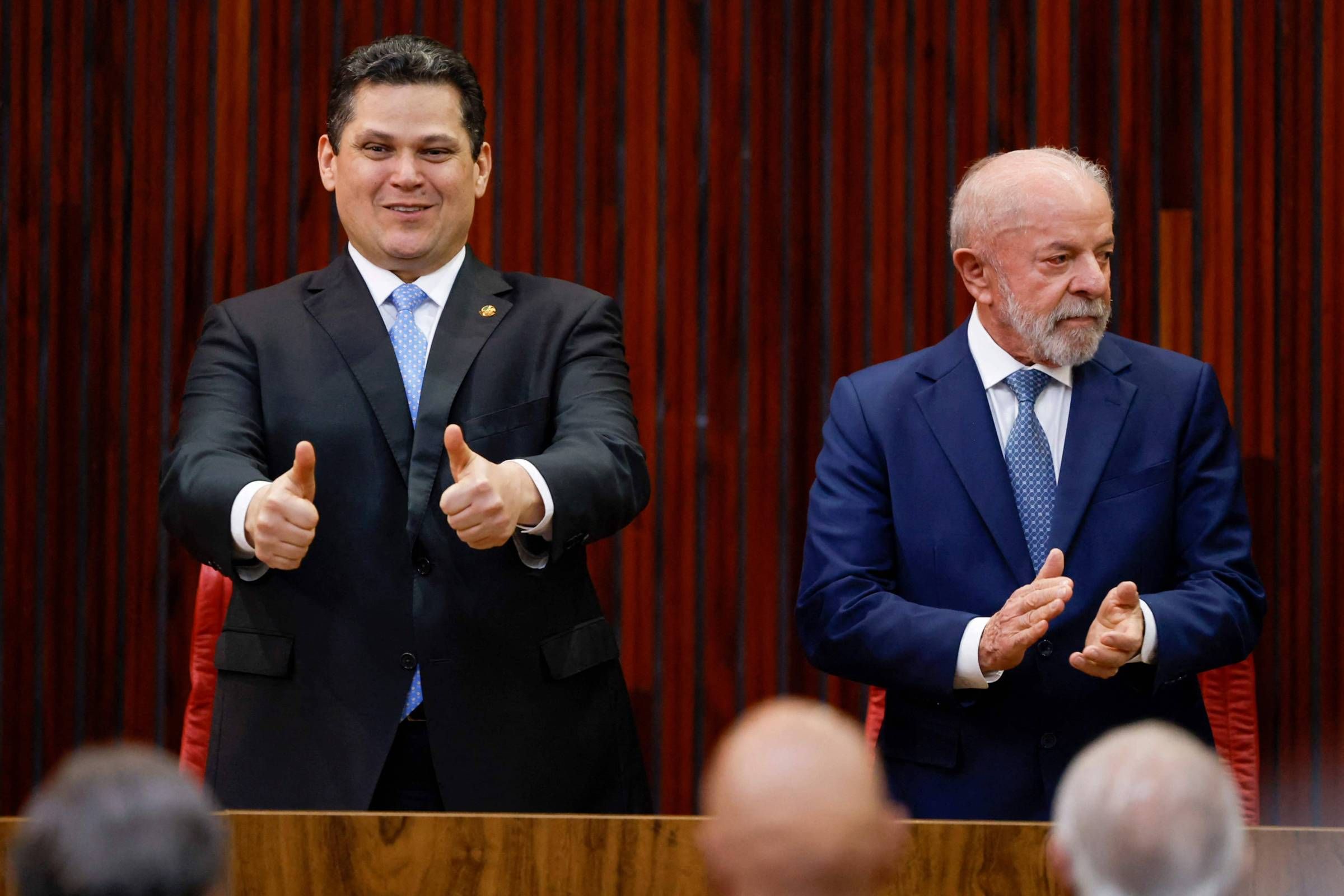 Lula diz a aliados que vai reenviar ao Senado indicação de Messias para vaga do STF