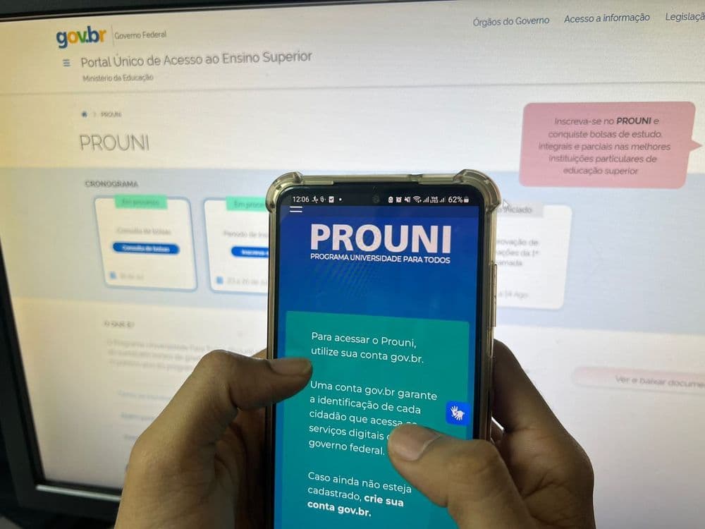 Inscrições para o Prouni 2025 do 2º semestre vão até sexta-feira, com 211 mil bolsas disponíveis. Legenda da imagem. Reprodução: Globo