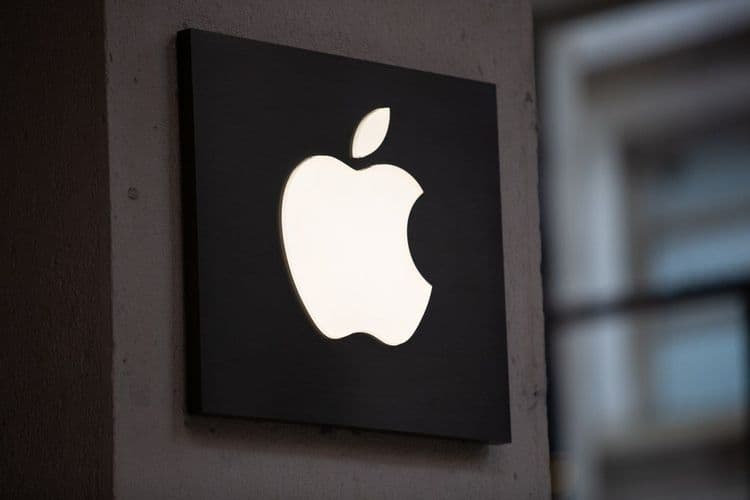Apple Processada por Promessas de IA Não Cumpridas