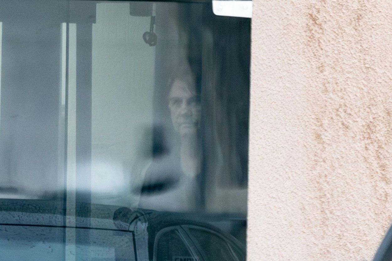 [Bolsonaro deixa a cela; PF avalia prisão domiciliar como alternativa]. Reprodução: Oglobo