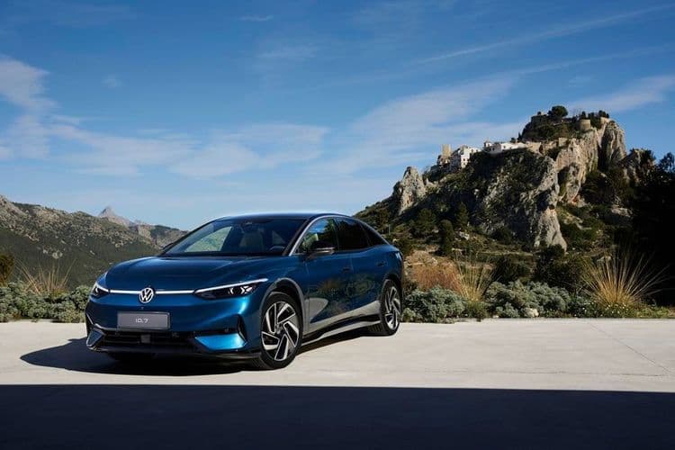 Volkswagen supera Tesla em vendas de carros elétricos