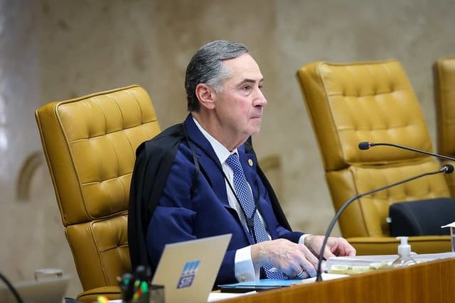 Ministro Barroso anuncia aposentadoria do STF, abrindo espaço para nova indicação de Lula. Legenda da imagem. Reprodução: Retorno do item 11