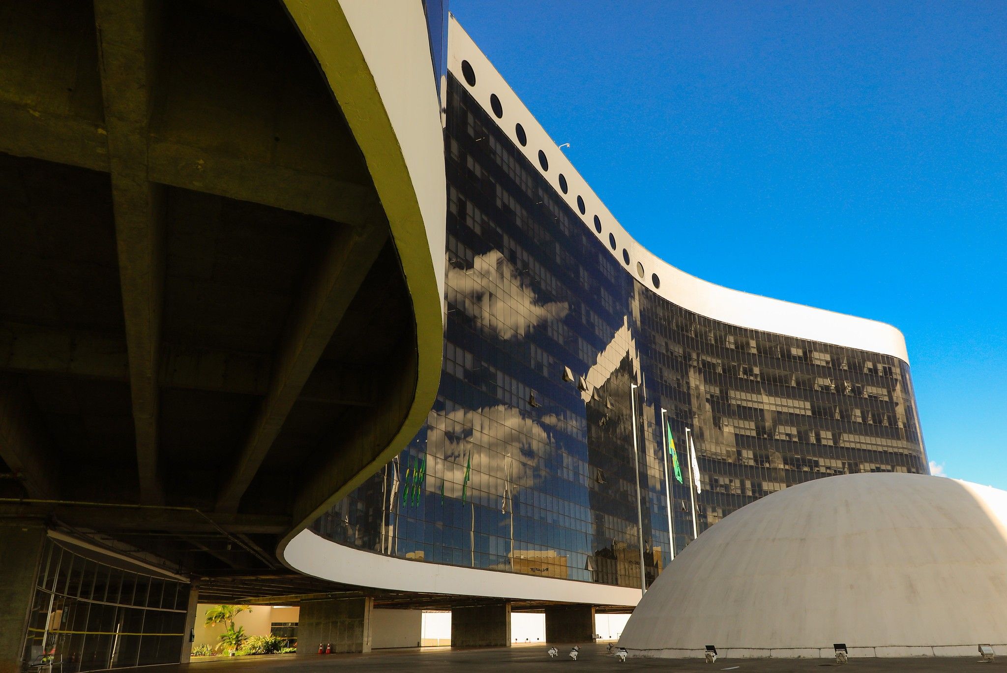 Deputados do DF discutem a janela partidária e migração de siglas. Reprodução: G1