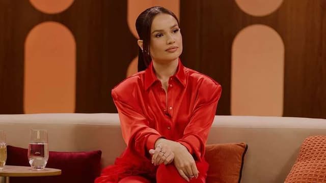Juliette Freire inicia nova fase como comentarista do programa Saia Justa, ao lado de Eliana e outras apresentadoras. Reprodução: CARAS Brasil