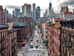 Nova York processa Meta, Alphabet, Snap e ByteDance por crise de saúde mental entre jovens. Legenda da imagem. Reprodução: Business Insider