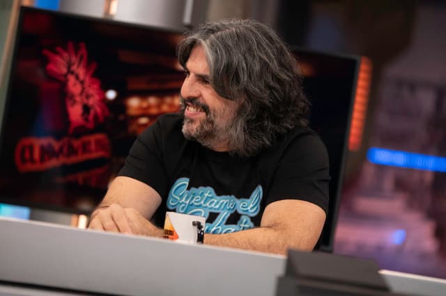 José Juan Vaquero e Goyo Jiménez promovem o filme 'Sujétame el cubata' no El Hormiguero. Legenda da imagem. Reprodução: Retorno do item 11
